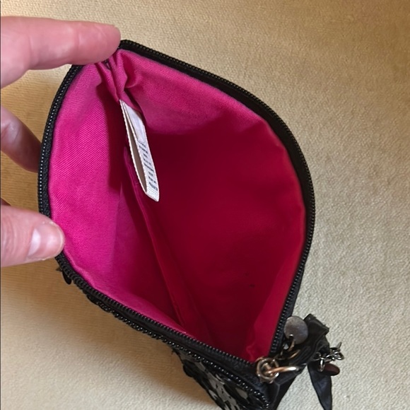 Black Sparkly Sequin Wristlet with Zipper - Picture 5 of 7